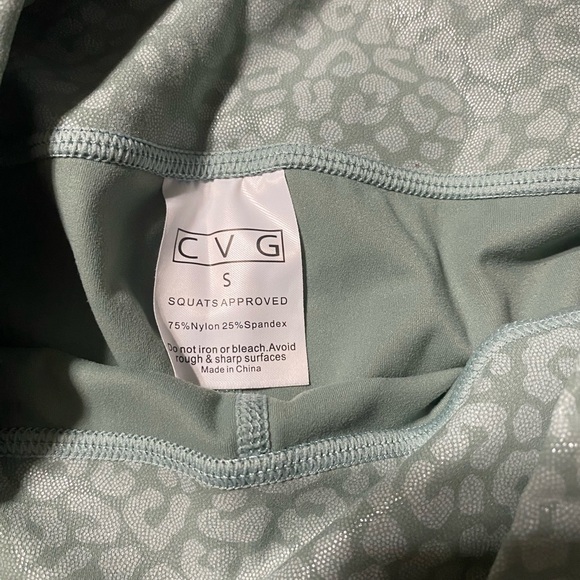 CVG leopard size small - Picture 2 of 4